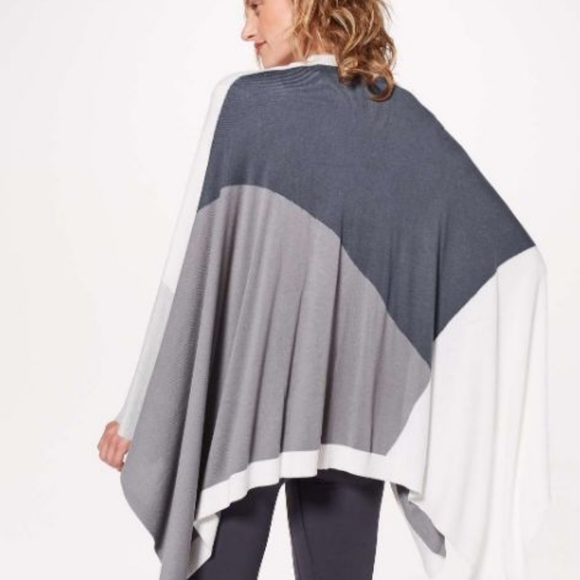 Lululemon Hatha Sweater Wrap - Picture 4 of 6